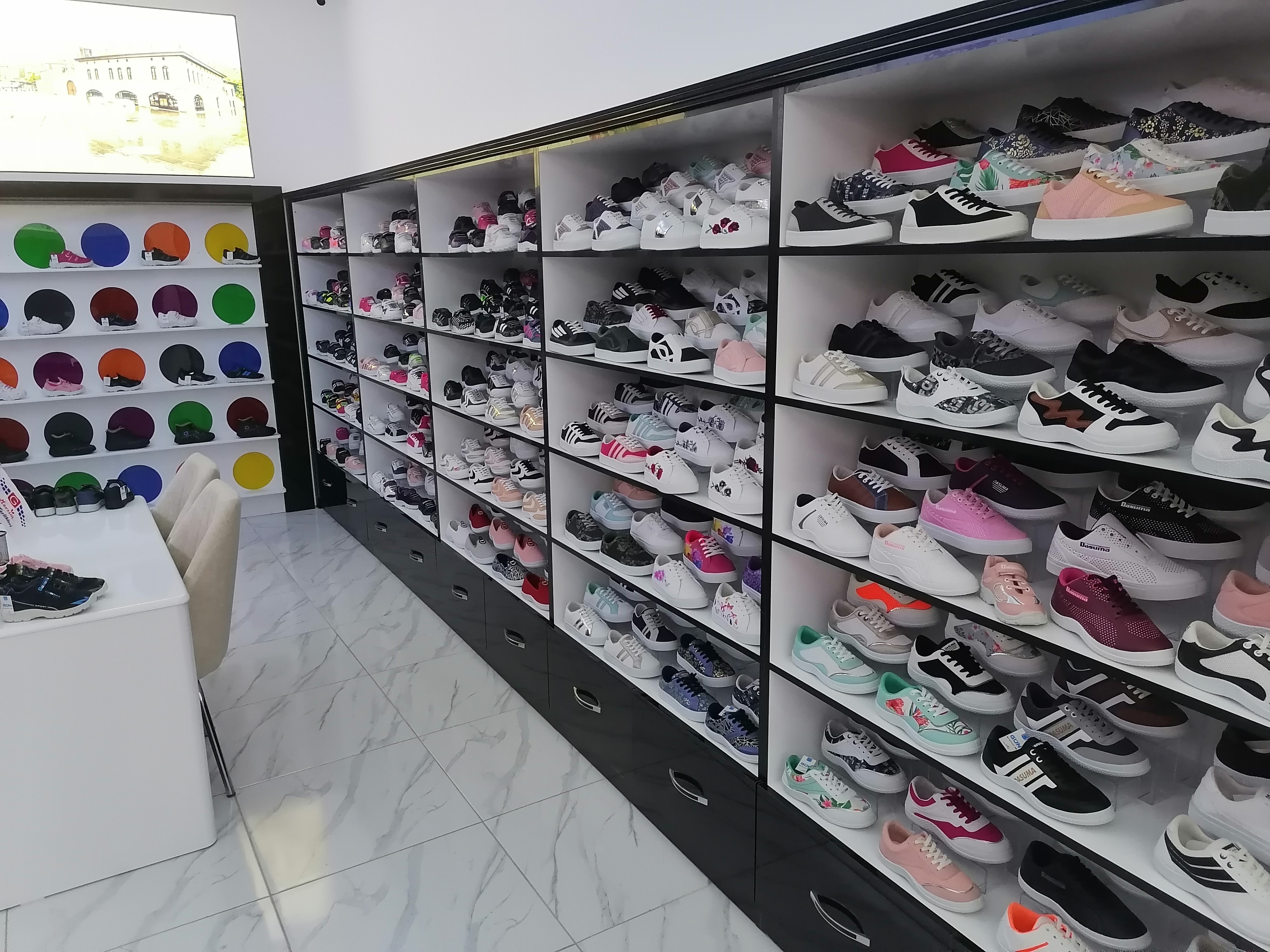 Gün Terlik & Ayakkabı