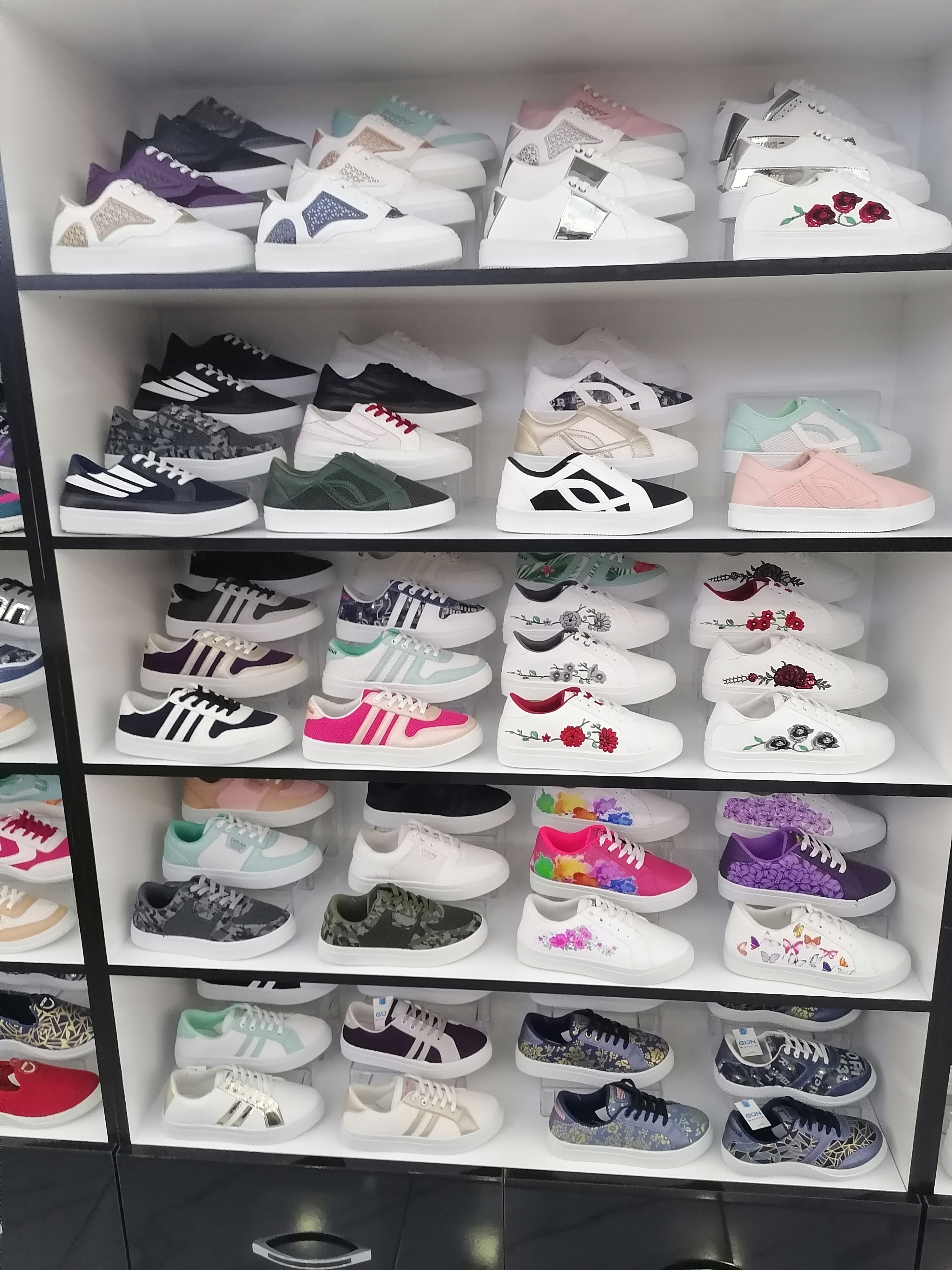 Gün Terlik & Ayakkabı