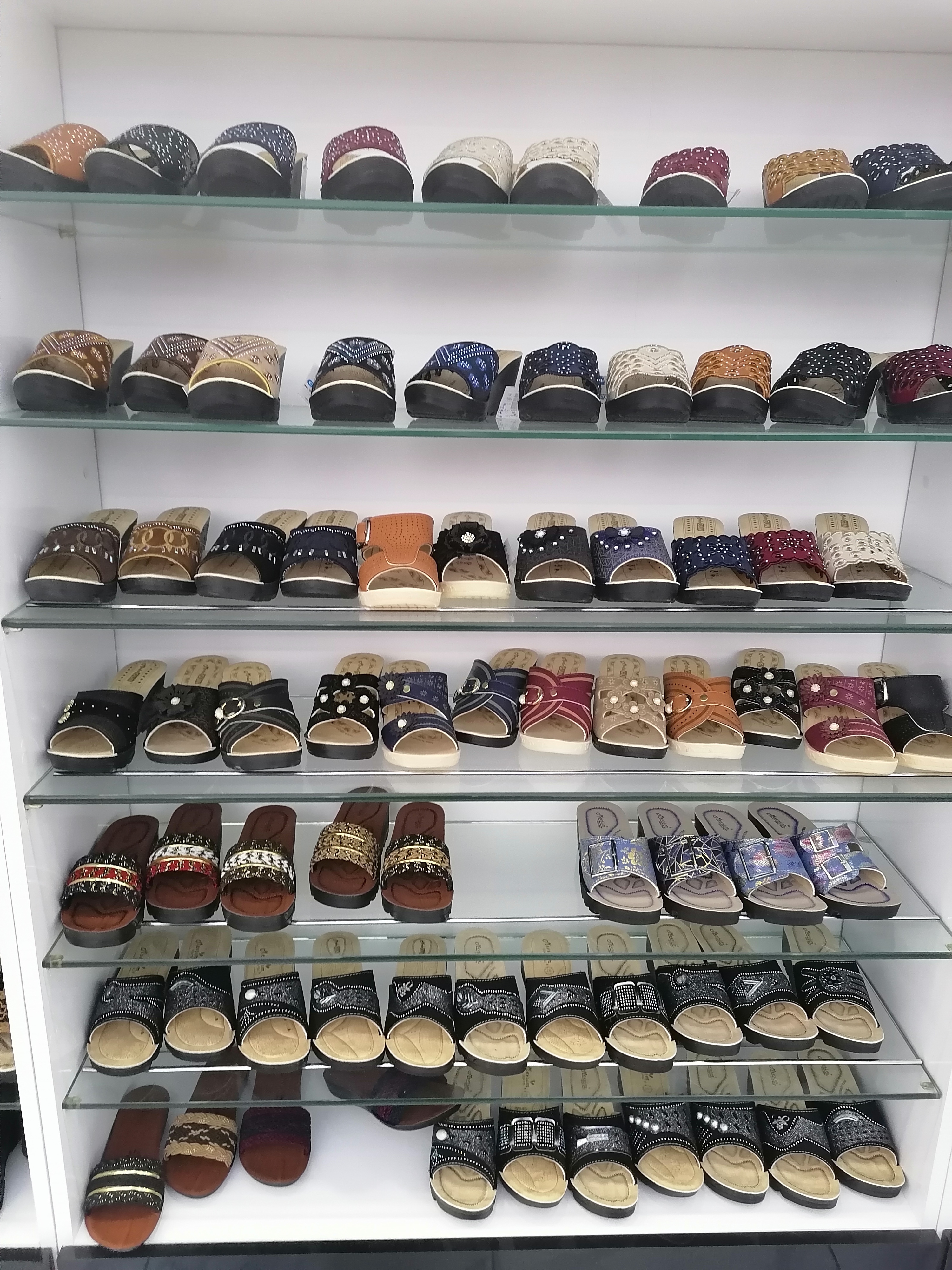 Gün Terlik & Ayakkabı