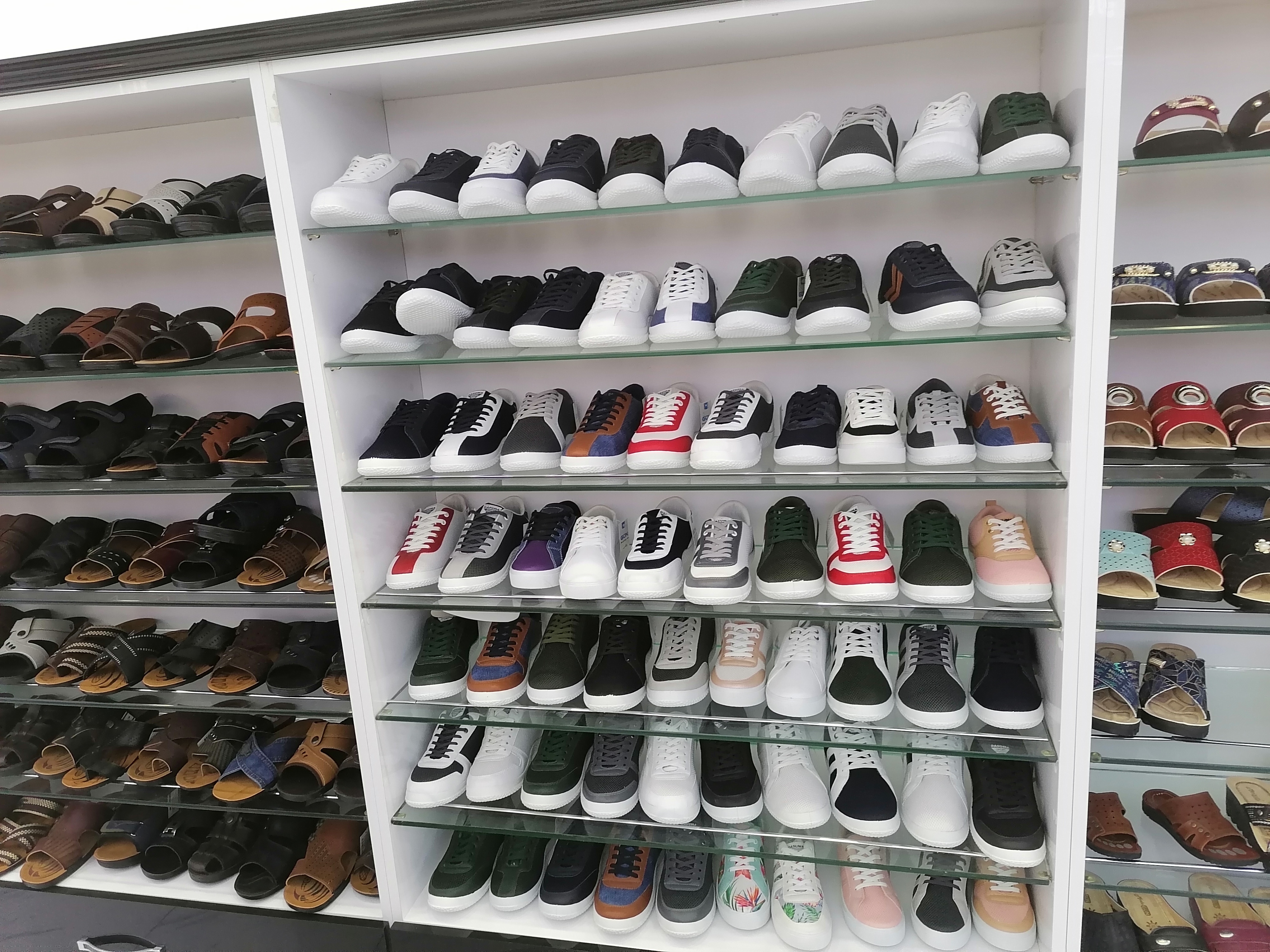 Gün Terlik & Ayakkabı