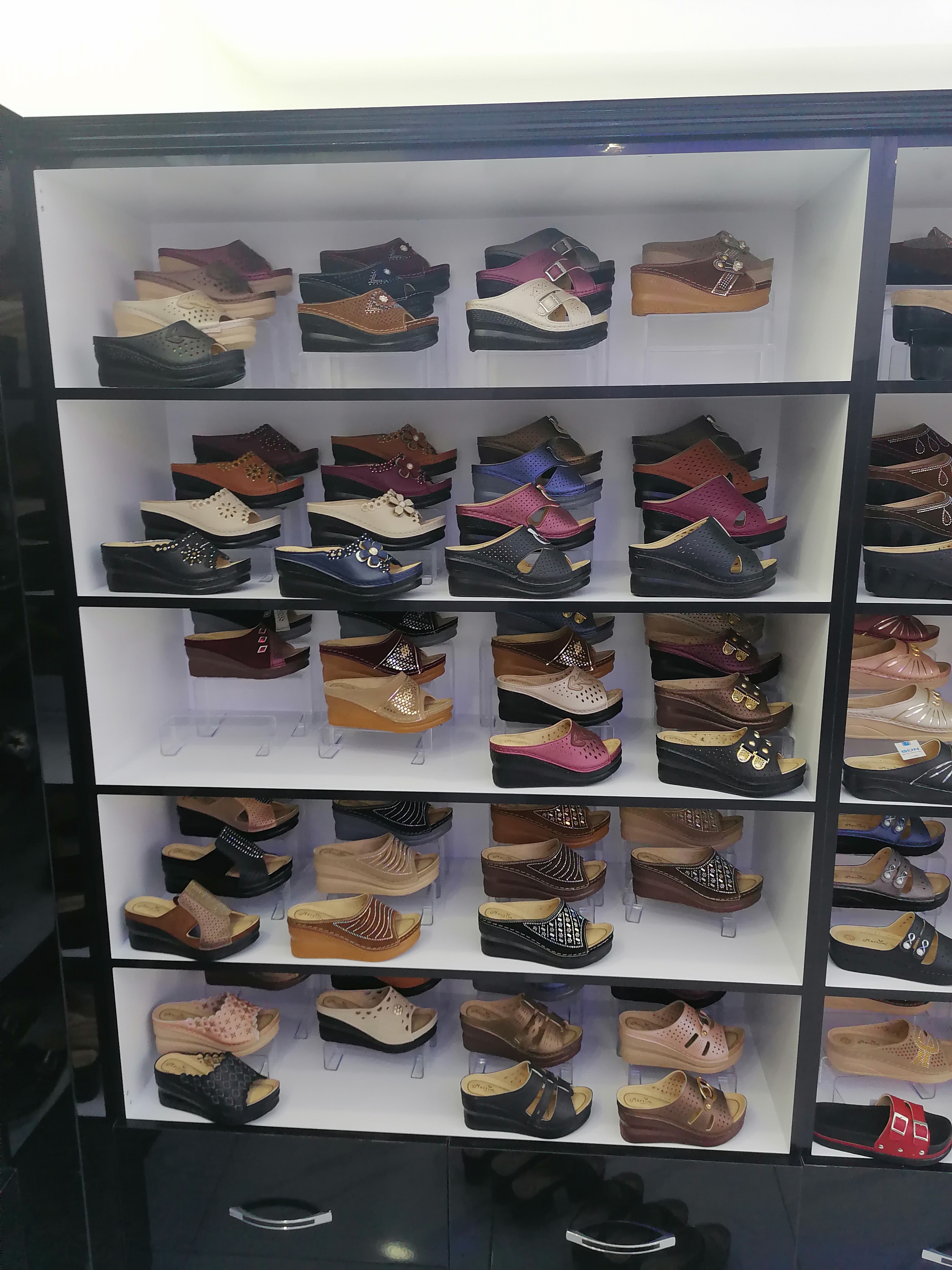 Gün Terlik & Ayakkabı