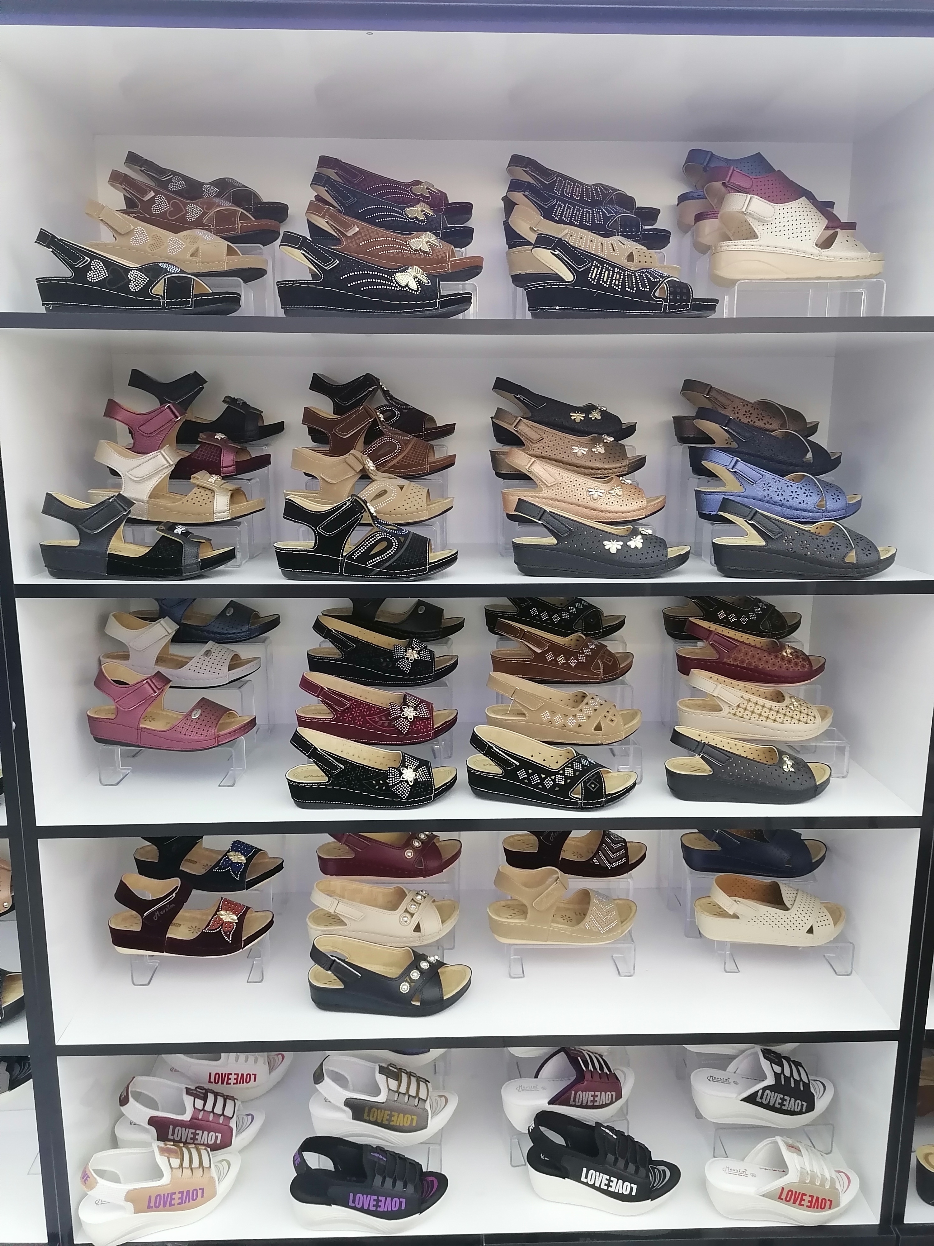 Gün Terlik & Ayakkabı