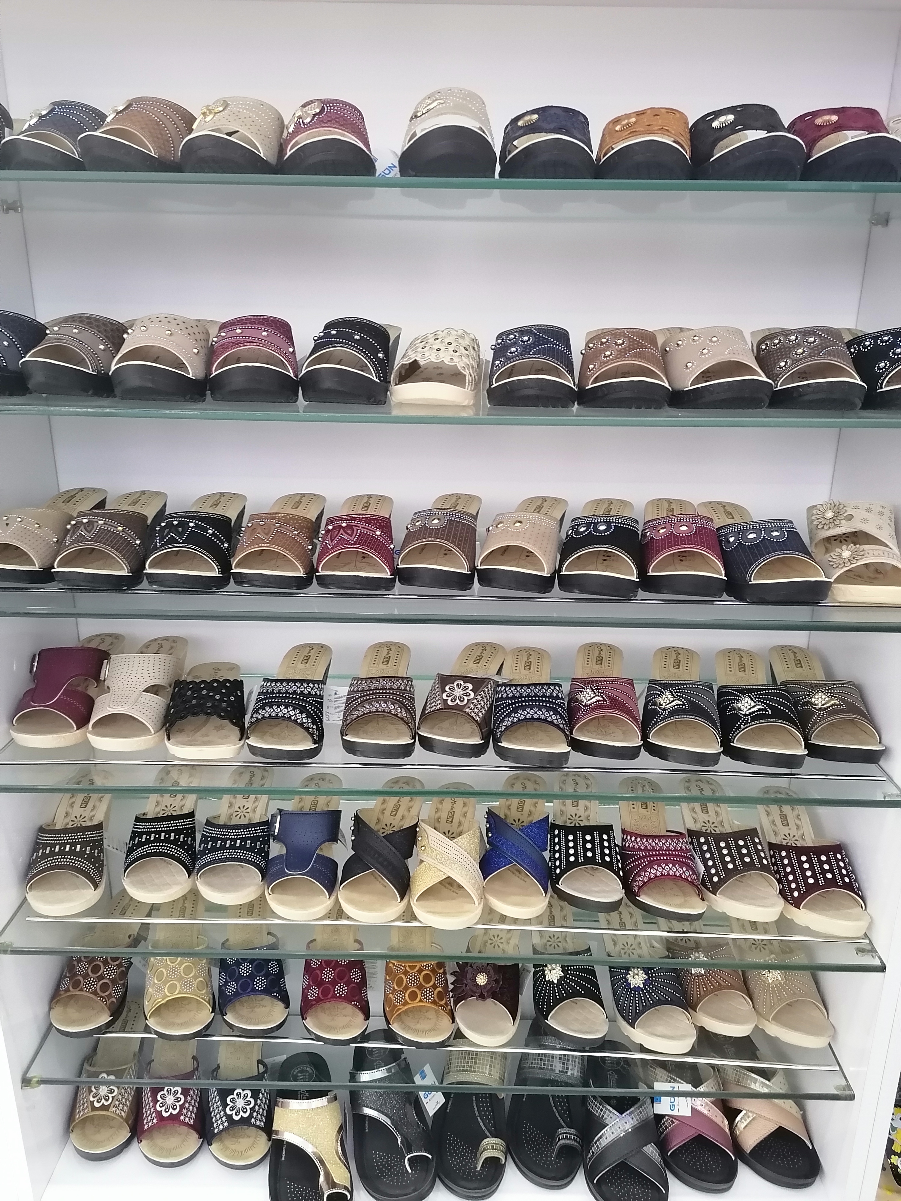 Gün Terlik & Ayakkabı